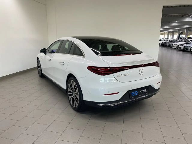 Mercedes-Benz EQE 300 Sedan