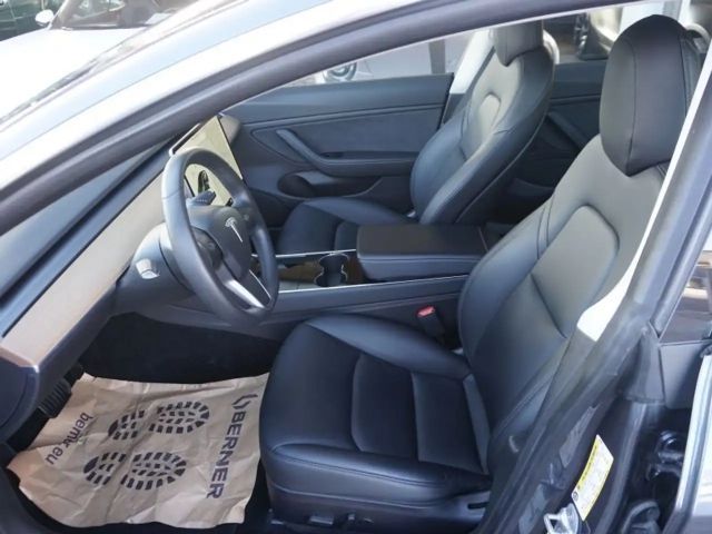 Tesla Model 3 AWD Long Range