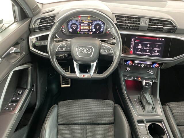 Audi Q3 35 TDI S-Tronic
