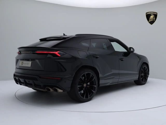 Lamborghini Urus MY22 I AKRAPOVIC I B&O I PANO