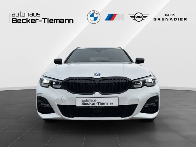 BMW 330 330e M-Sport Touring