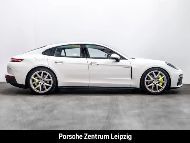 Porsche Panamera 4 E-Hybrid