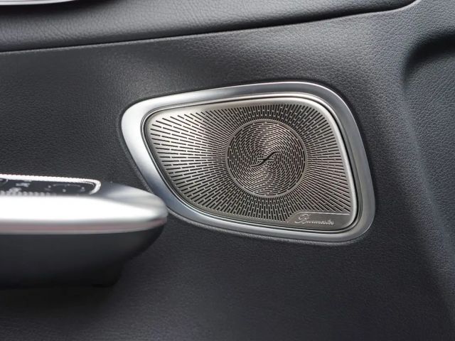 Mercedes-Benz GLC 300 AMG Line