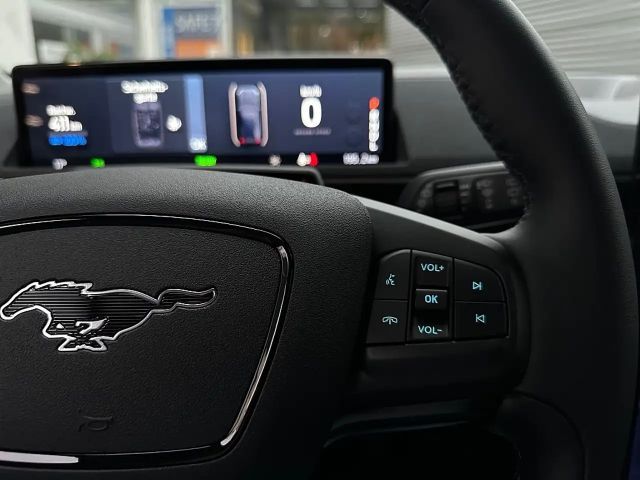 Ford Mustang Mach-E ST Line