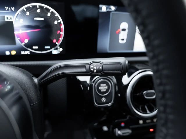 Mercedes-Benz A 220 4MATIC Progressive