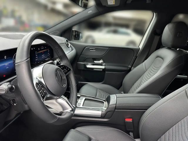 Mercedes-Benz B 200 Progressive Sedan