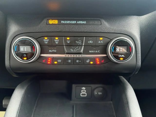 Ford Kuga 4x4 AWD Hybrid Titanium