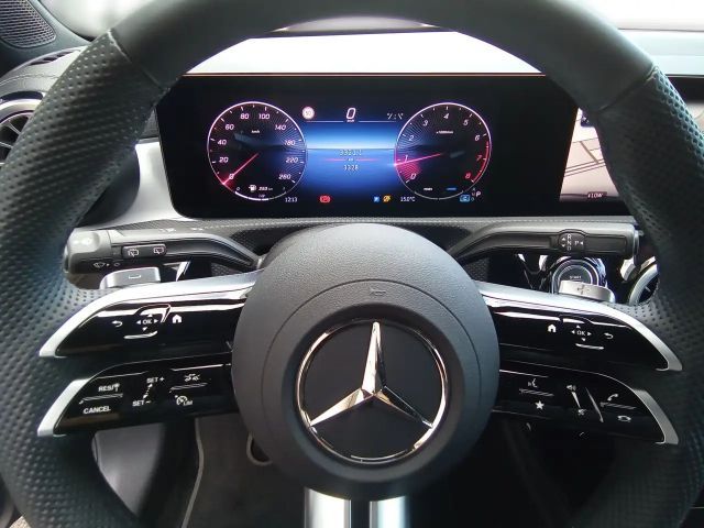 Mercedes-Benz A 180 AMG Line Hatchback