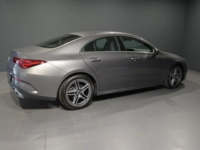 Mercedes-Benz CLA 200 Coupé