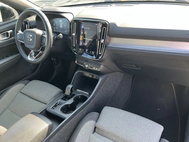 Volvo XC40 Core T5