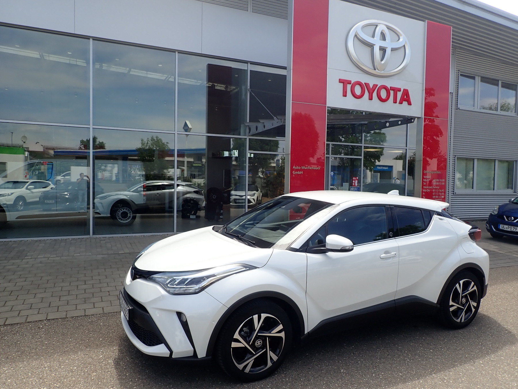 Toyota C-HR + Navi (TTG)