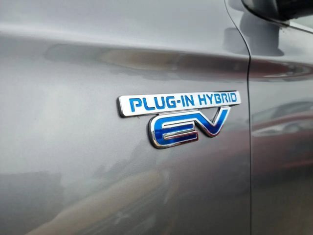 Mitsubishi Outlander AHK WR App-Navi PDC Kamera DAB