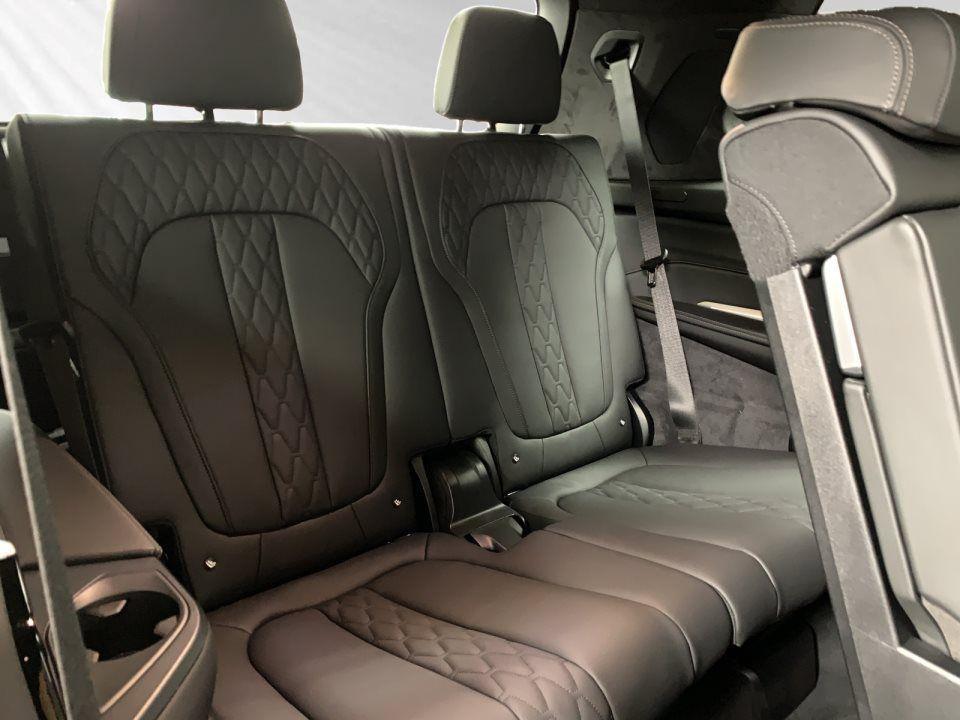BMW X7 xDrive40i