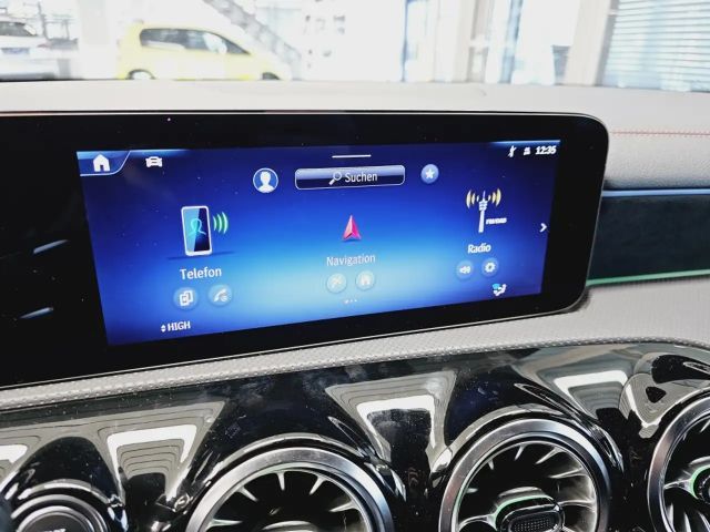 Mercedes-Benz CLA 250 AMG Line