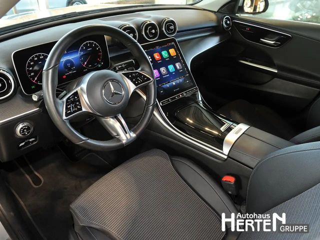 Mercedes-Benz C 200 AVANTGARDE Sedan