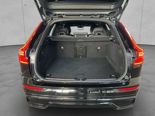 Volvo XC60 Dark Plus