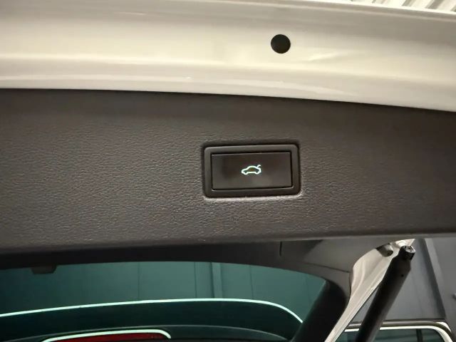 Volkswagen Tiguan Plus R-Line