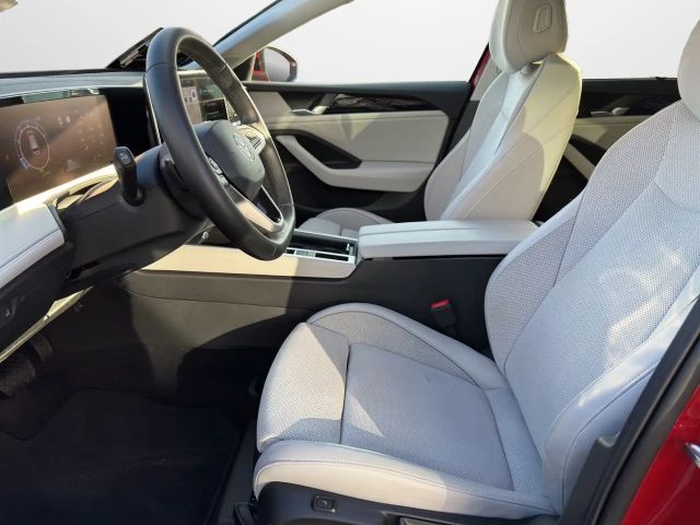 Volkswagen Passat 1.5 eTSI Business DSG Variant