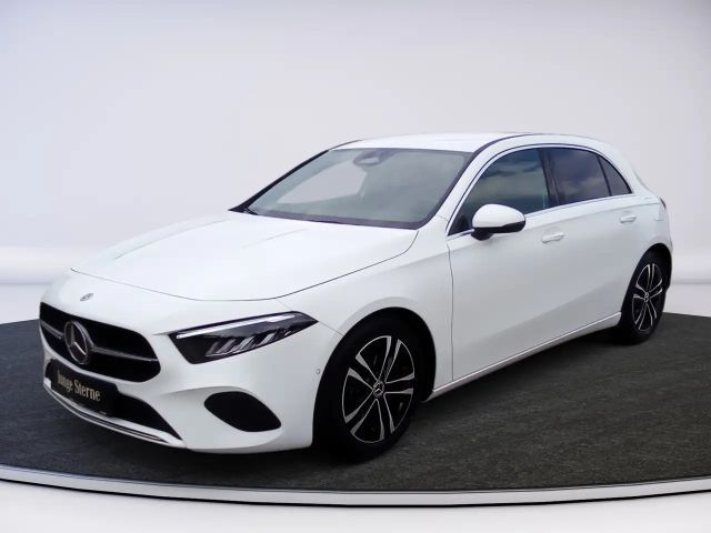 Mercedes-Benz A 180 Hatchback Progressive