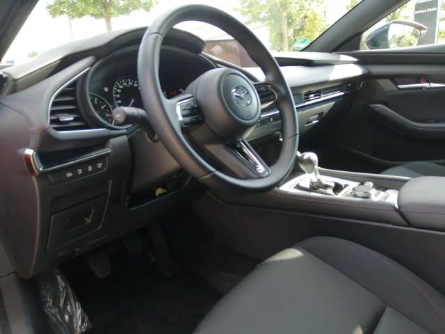 Mazda 3 2.5L SkyActiv e-Skyactiv