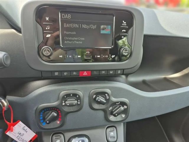 Fiat Panda Panda Hybrid 1.0 GSE Parksensoren hinten CityPaket