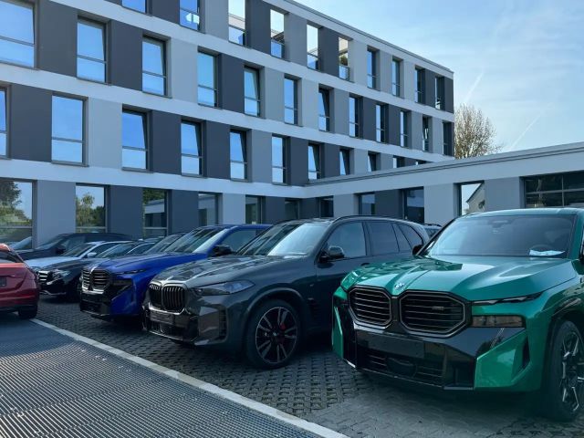 BMW 530 530e M-Sport Sedan