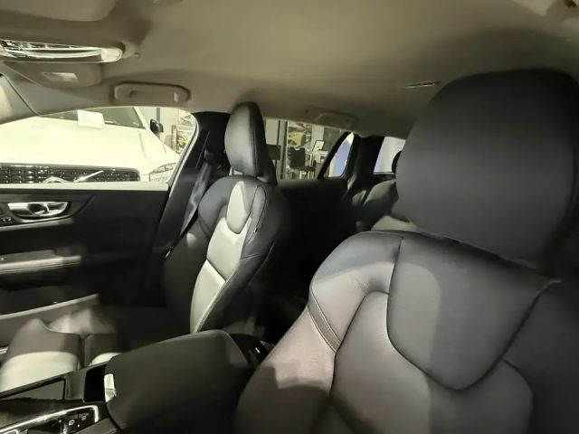 Volvo V60 AWD Dark Plus Recharge T6