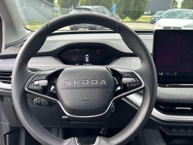 Skoda Enyaq Navi AHK Panorama LED SHZ Klima RFK PDC