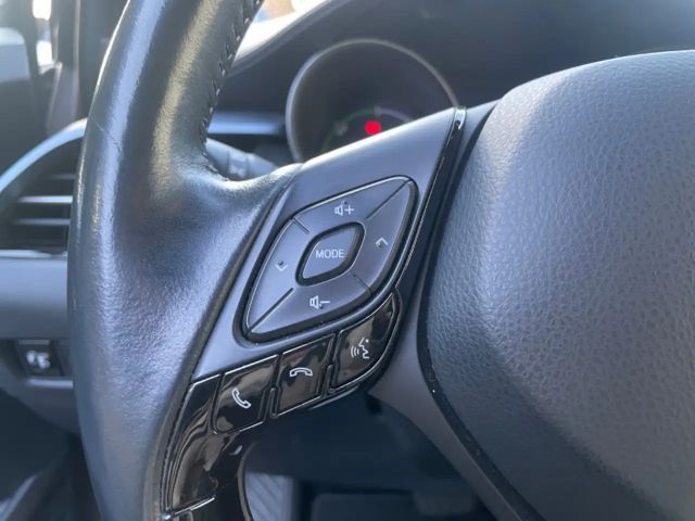 Toyota C-HR Hybride Team D