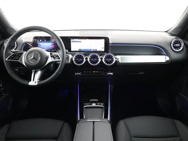 Mercedes-Benz GLB 180 Österreich-Edition AHK Winterpaket