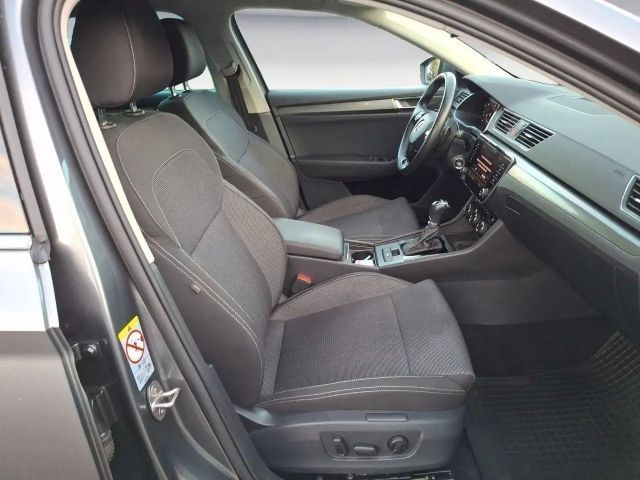 Skoda Superb 2.0 TDI Combi Style Style