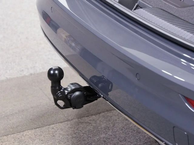 Volkswagen Golf 1.5 eTSI DSG Style Variant