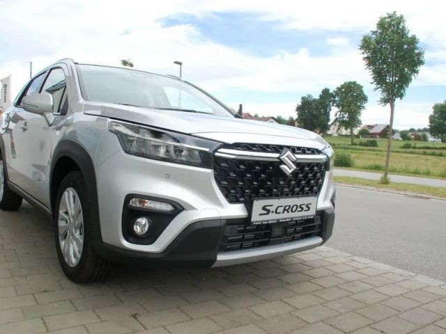 Suzuki S-Cross AllGrip Hybrid