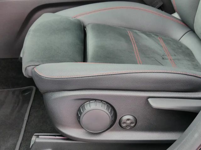 Mercedes-Benz GLA 200 AMG Line