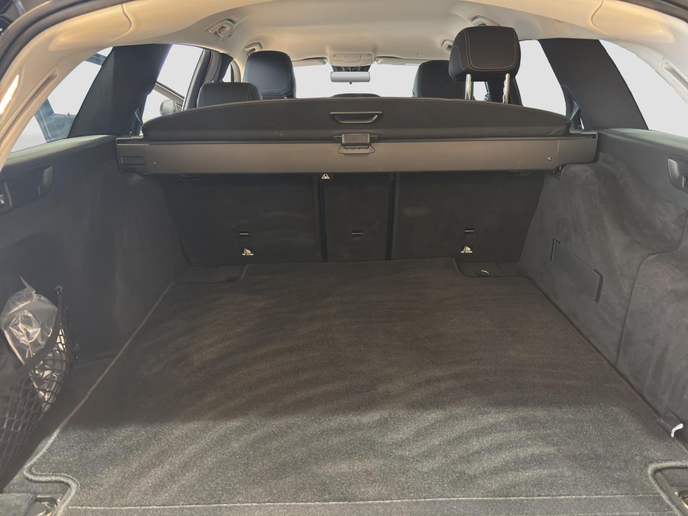 Mercedes-Benz E 220 AVANTGARDE E 220 d Estate