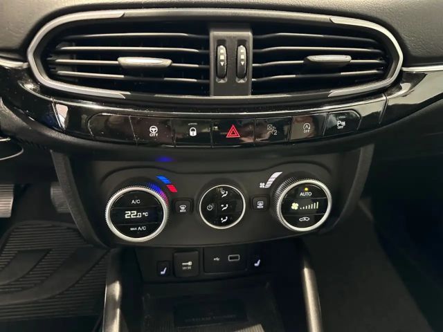 Fiat Tipo Cross