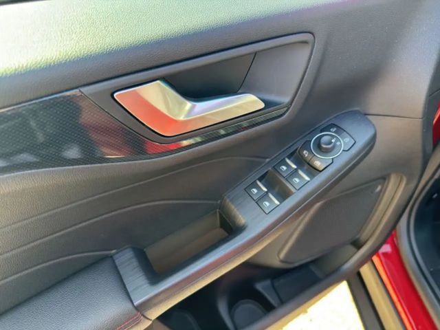 Ford Kuga EcoBoost ST Line