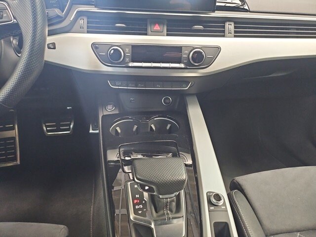 Audi A4 40 TFSI S-Tronic Sedan