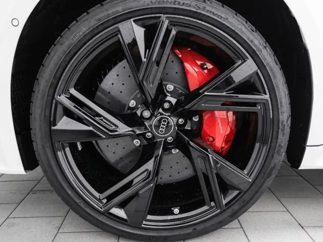 Audi RS6 Avant Performance