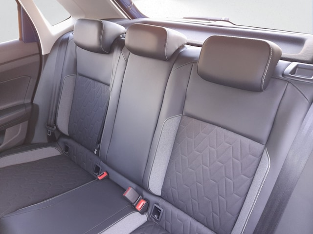 Volkswagen Polo 1.0 Goal LED Navi Rear View PDC Carplay