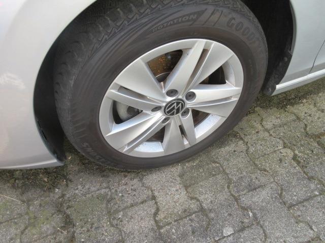 Volkswagen Golf 1.5 eTSI DSG Life Variant