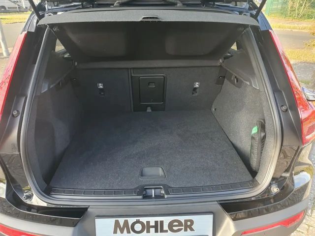 Volvo XC40 Core Recharge