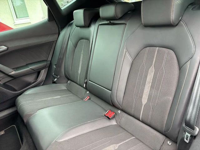 Cupra Formentor mit Fahrschulumbau