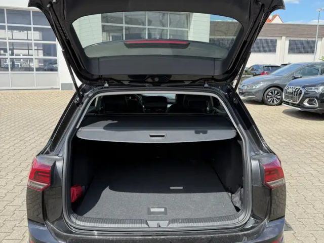 Volkswagen Golf 1.5 eTSI DSG Life Variant