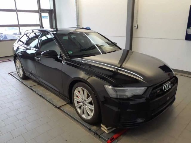 Audi S6 Avant