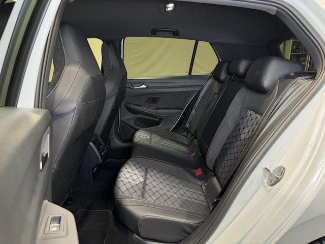 Volkswagen Golf 2.0 TDI DSG R-Line