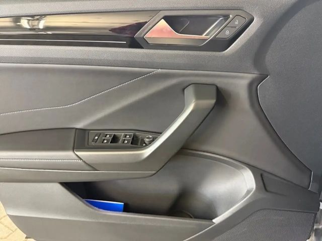 Volkswagen T-Roc DSG R-Line