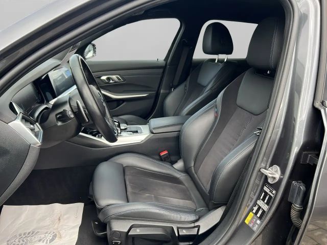 BMW 330 330e M-Sport Touring xDrive