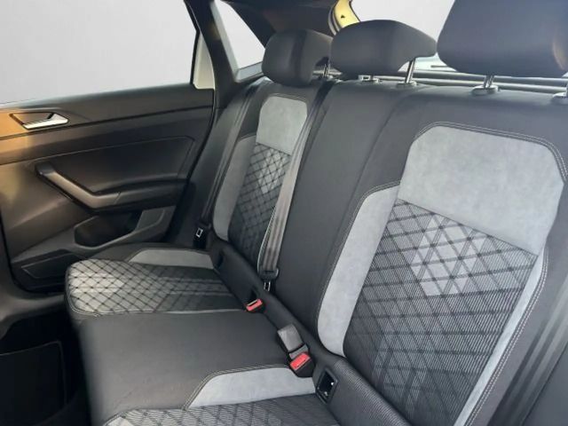 Volkswagen Polo 1.0 TSI DSG R-Line