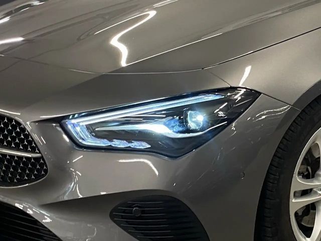 Mercedes-Benz CLA 180 Progressive